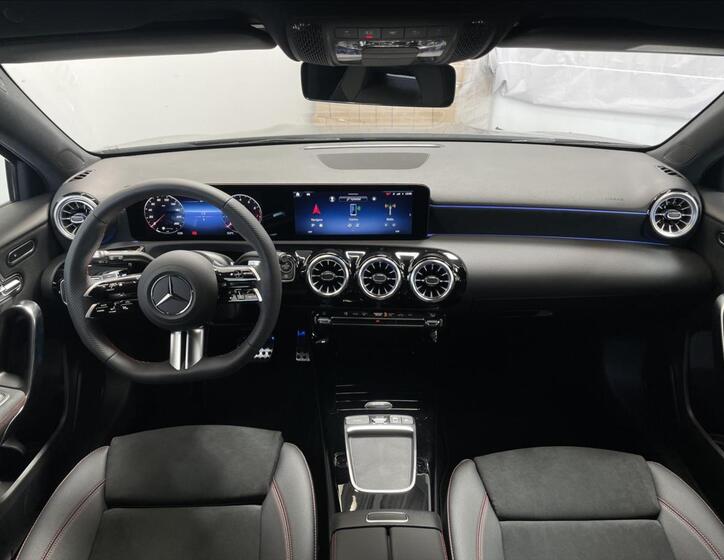 Mercedes-Benz Třídy A 13