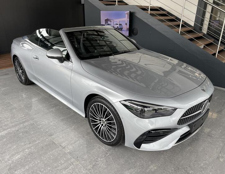 Mercedes-Benz CLE 8