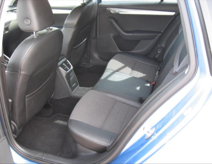 Škoda Octavia 9