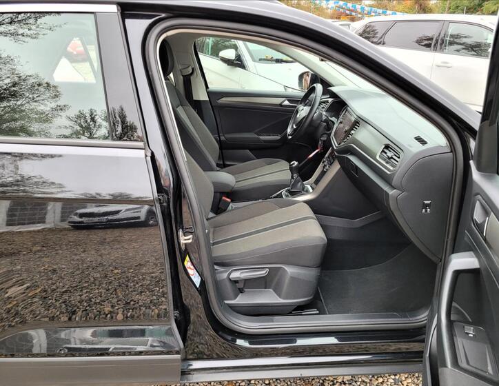 Volkswagen T-Roc 12