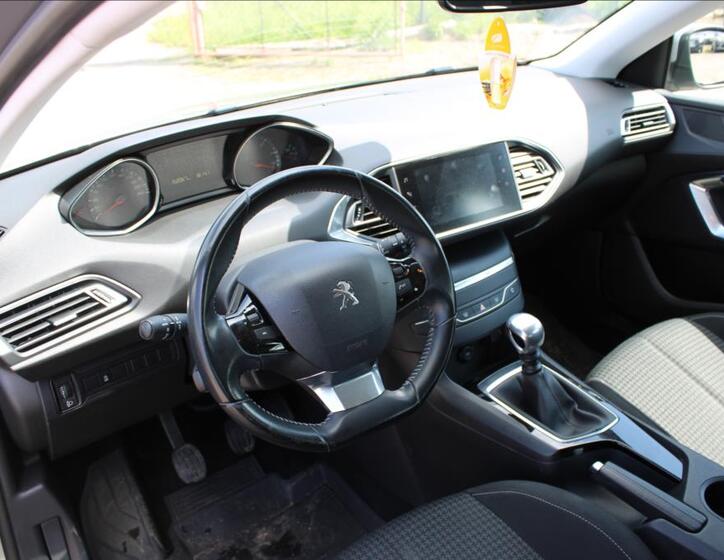 Peugeot 308 10