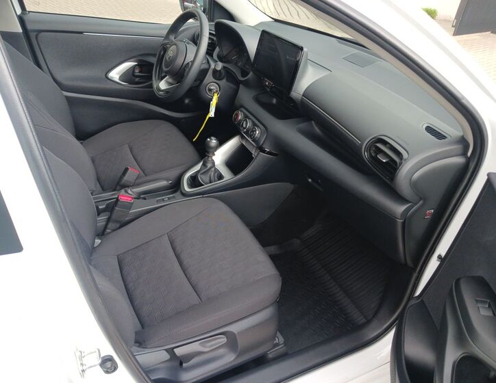 Toyota Yaris 15