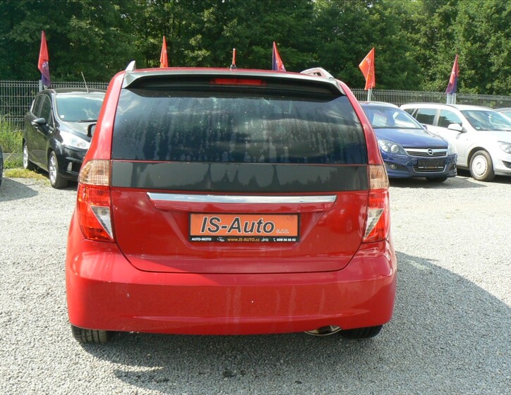 Honda FR-V 4