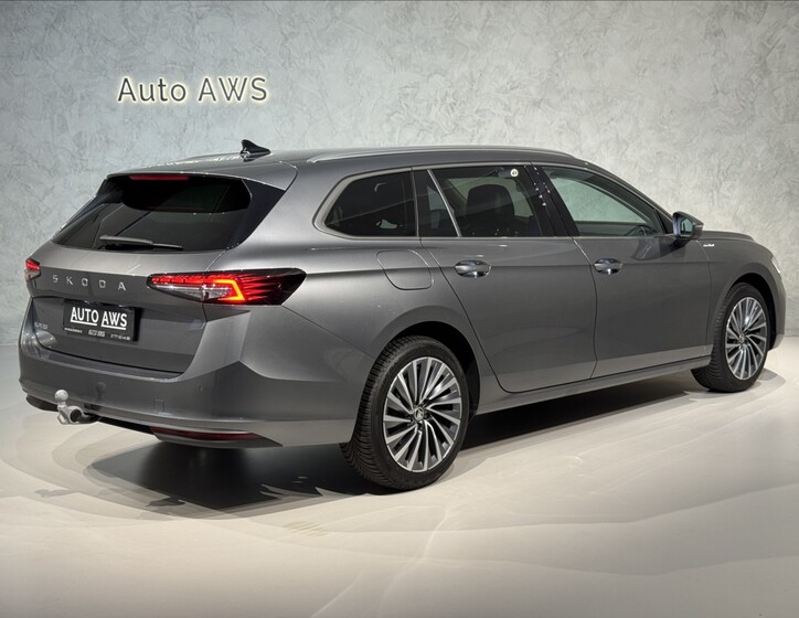 Škoda Superb 9