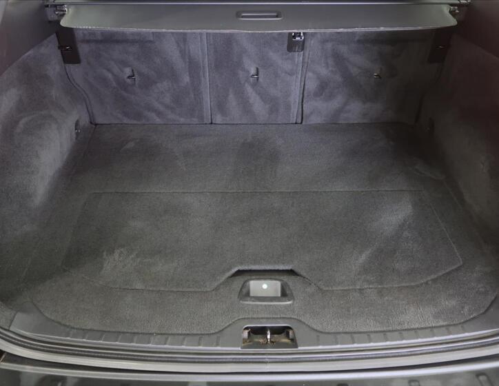 Volvo XC60 8