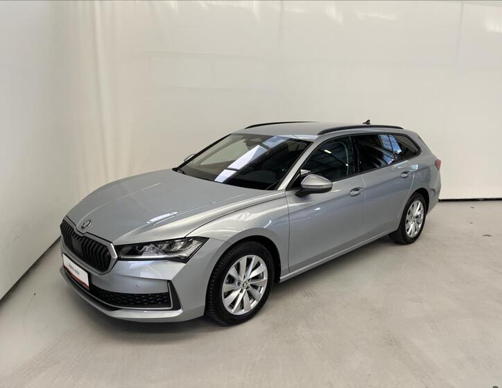 Škoda Superb 1