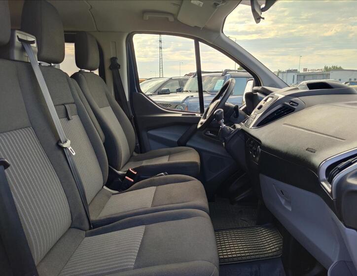 Ford Transit Custom 16