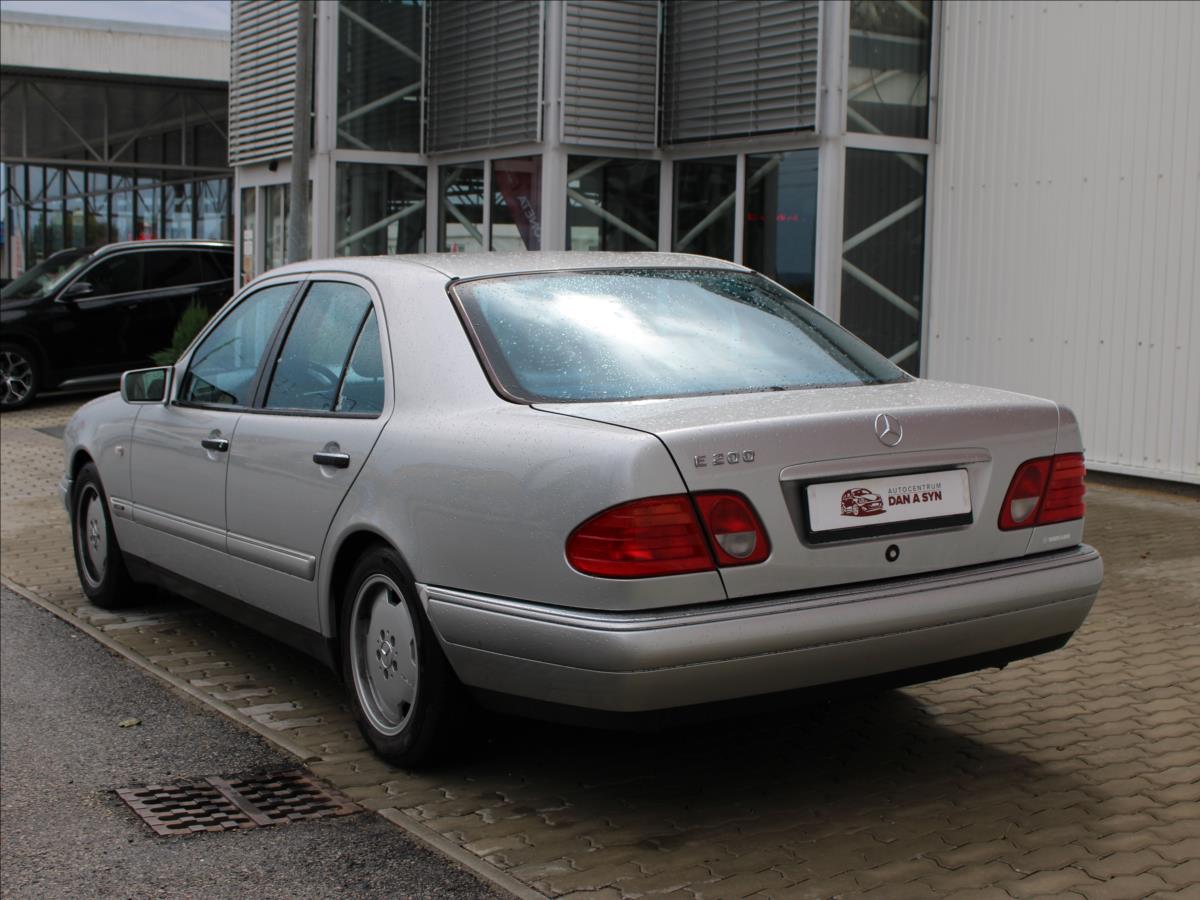 Mercedes-Benz Třídy E