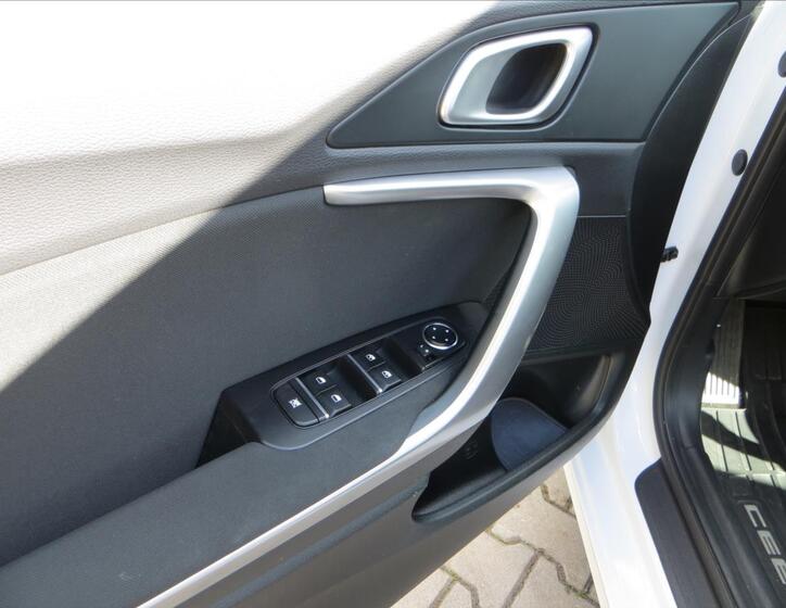 KIA Ceed 11