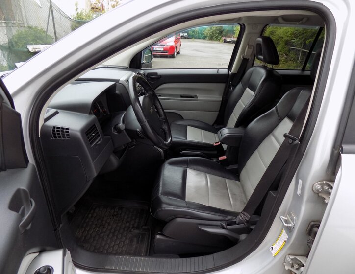 Jeep Compass 11