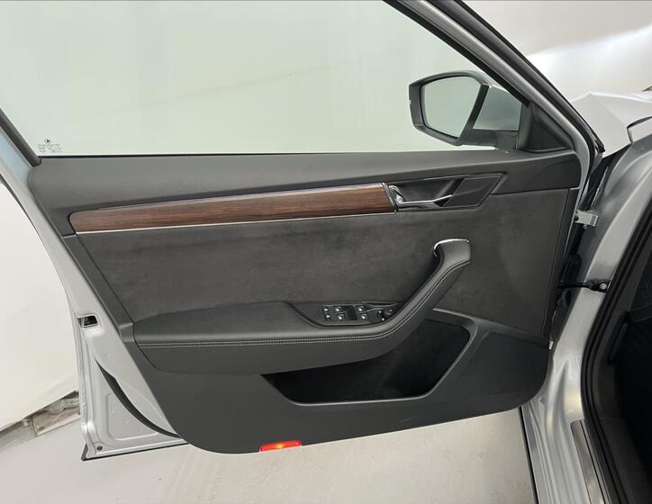 Škoda Superb 25