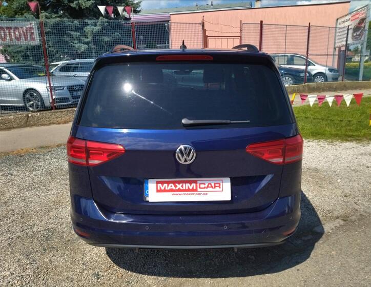 Volkswagen Touran 6