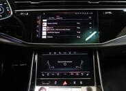 Audi RS Q8 26