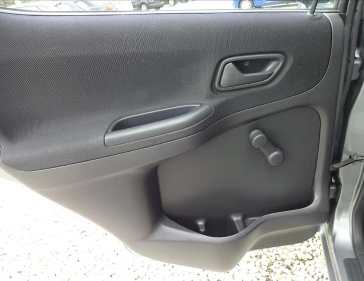 Suzuki Ignis 23