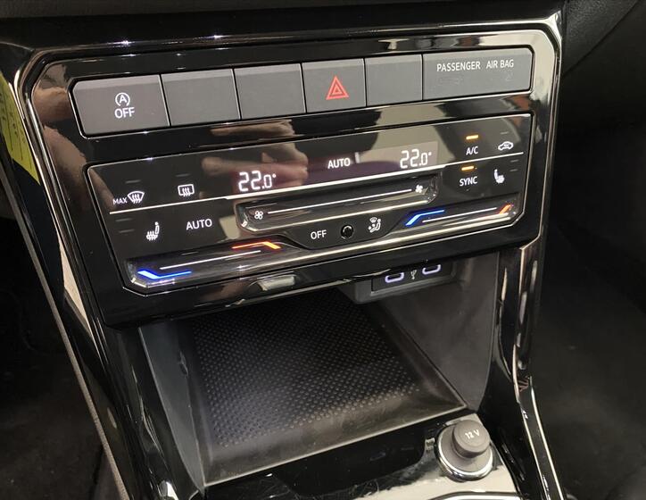 Volkswagen T-Cross 19