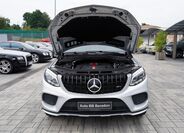 Mercedes-Benz GLE 9
