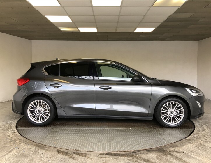 Ford Focus 8