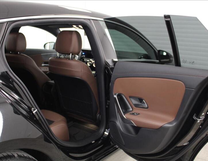 Mercedes-Benz CLA 23