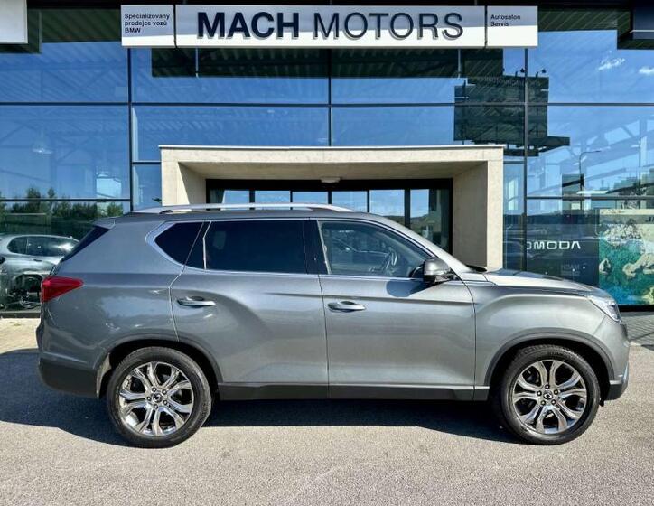 SsangYong Rexton 4