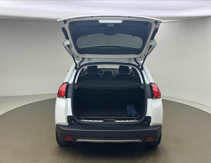 Peugeot 2008 32