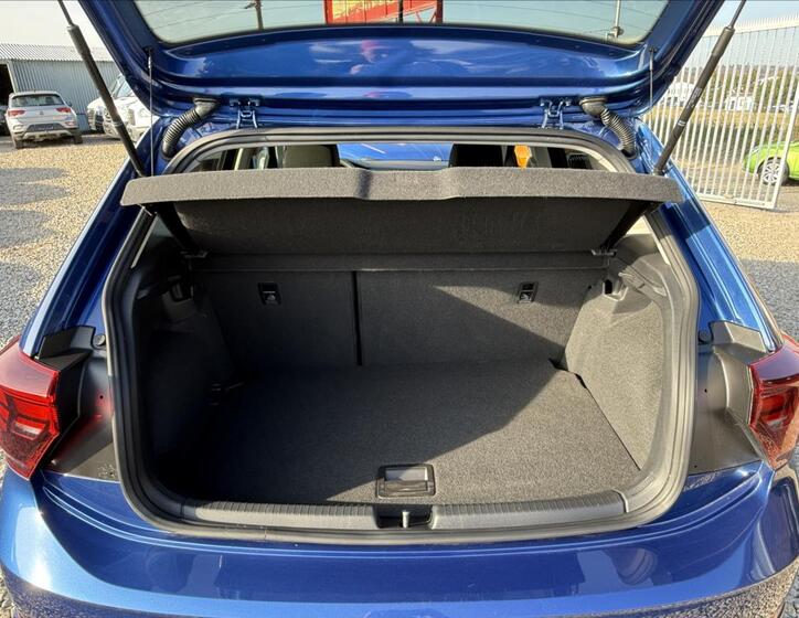 Volkswagen Polo 22