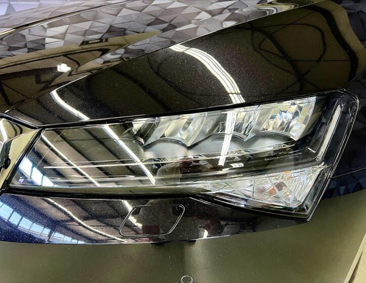 Škoda Superb 8