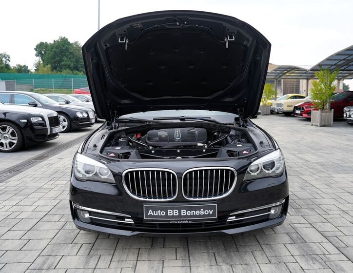 BMW Řada 7 9
