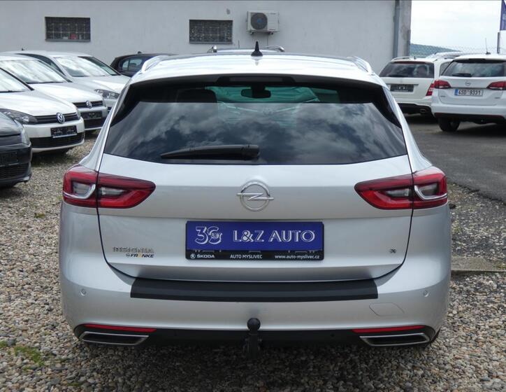 Opel Insignia 5
