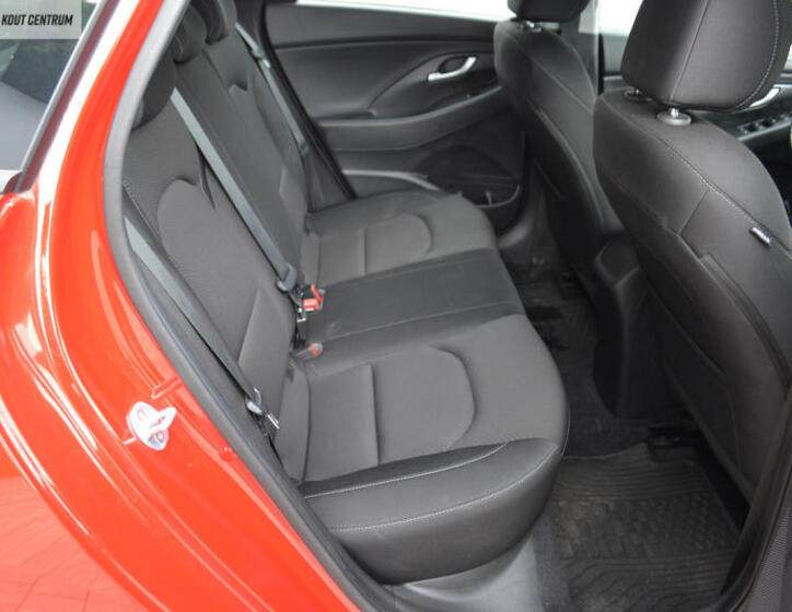 Hyundai i30 13