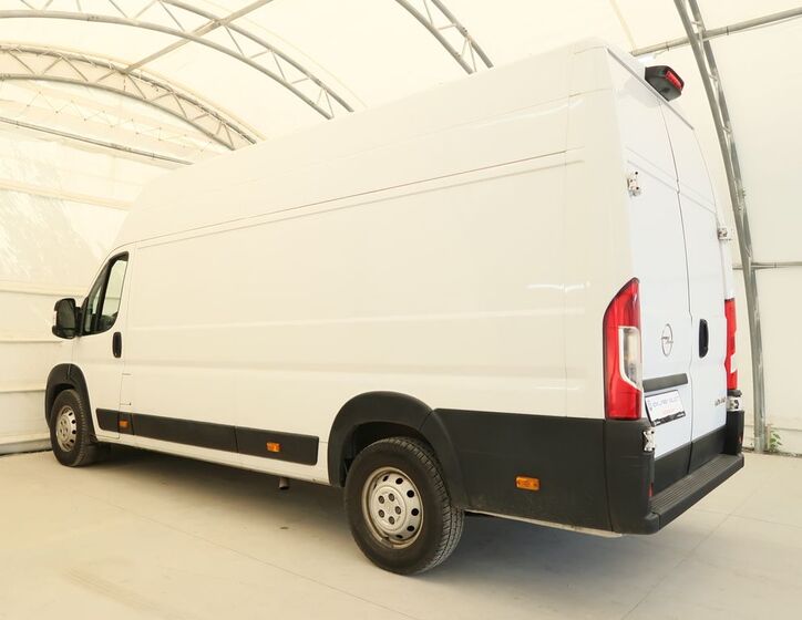 Opel Movano 10