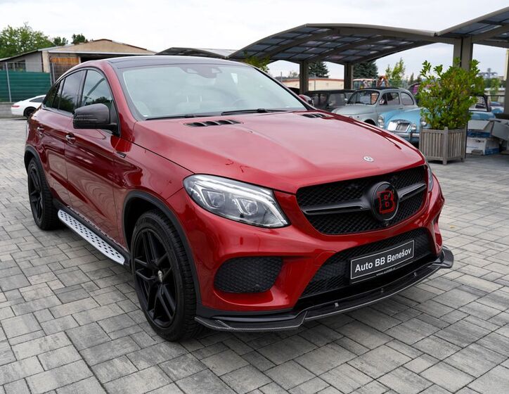 Mercedes-Benz GLE 8