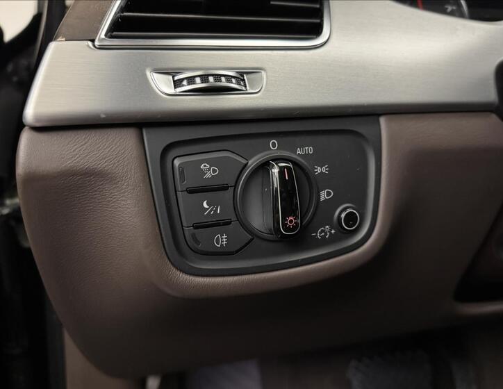 Audi A8 8