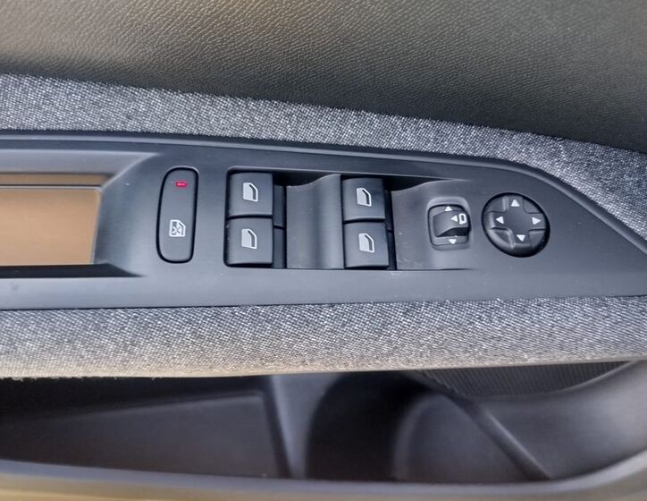 Peugeot 3008 18