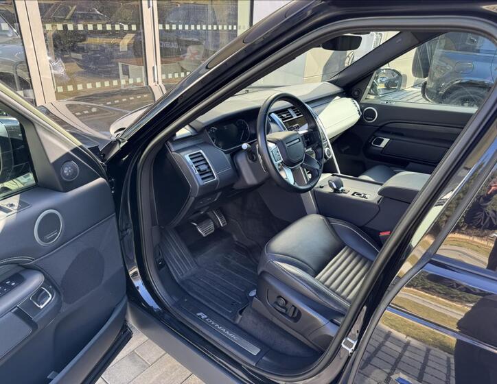 Land Rover Discovery 6