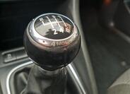 Volkswagen Golf 16