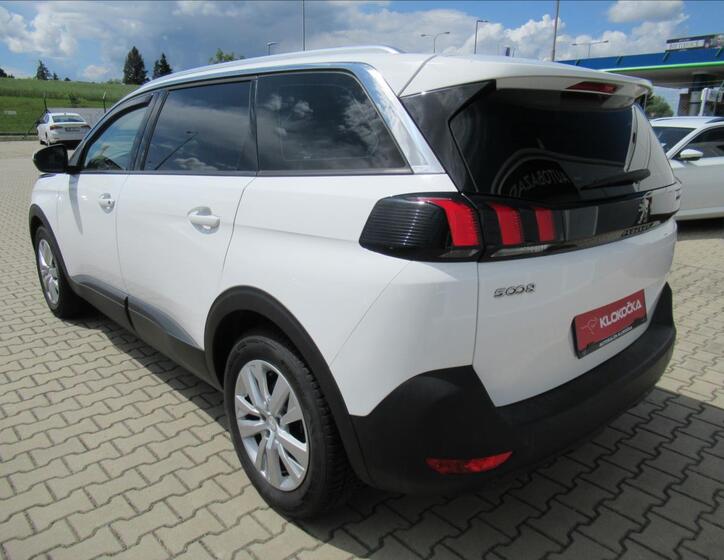 Peugeot 5008 2