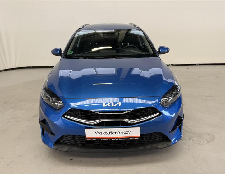 KIA Ceed 4