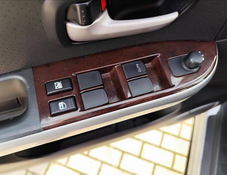 Suzuki Grand Vitara 11