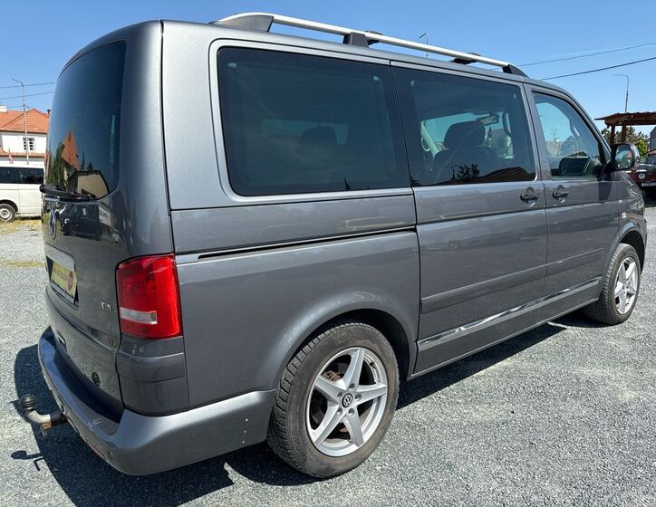 Volkswagen Caravelle 6