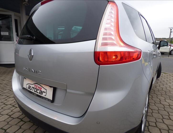 Renault Grand Scénic 51