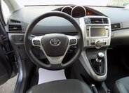 Toyota Verso 25