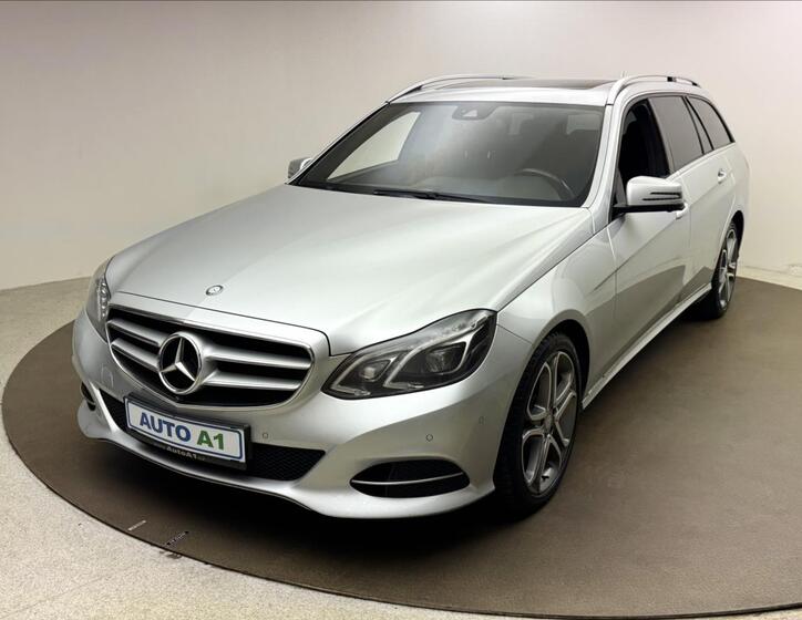 Mercedes-Benz Třídy E 1