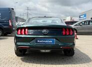 Ford Mustang 4