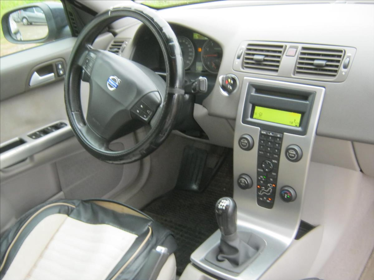 Volvo S40