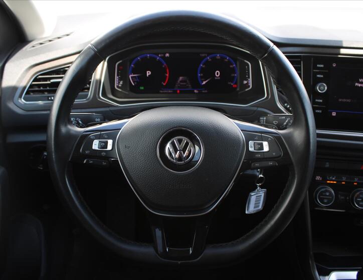 Volkswagen T-Roc 14