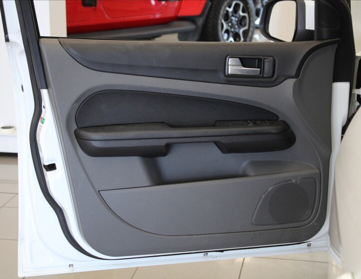 Ford Focus 13
