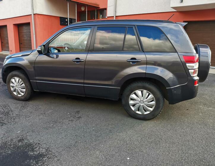 Suzuki Grand Vitara 8