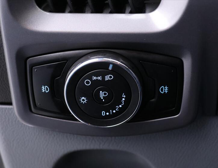 Ford Transit Custom 15