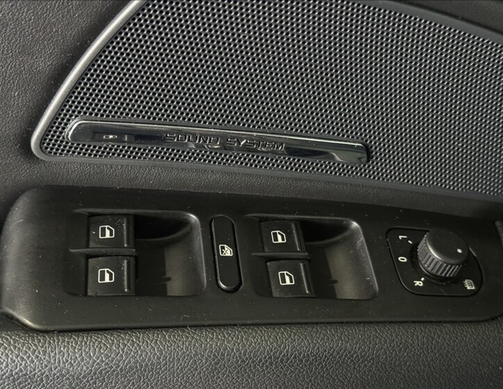 Škoda Superb 16