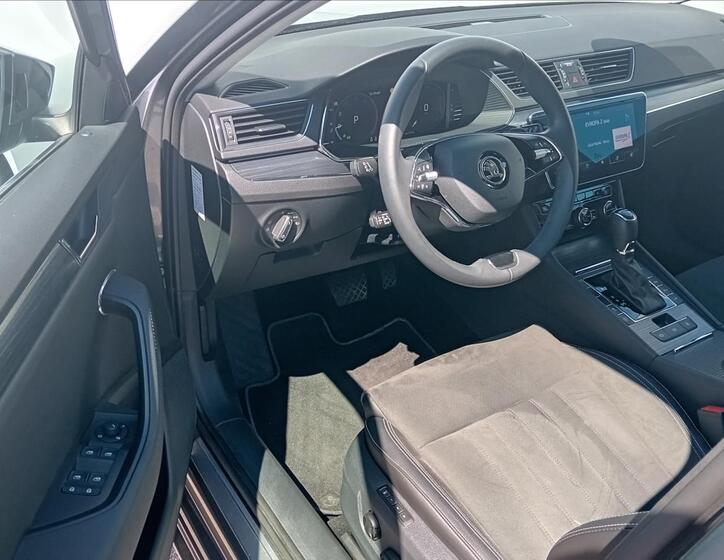 Škoda Superb 5
